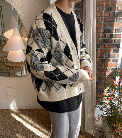 RT No. 1141 DIAMOND CARDIGAN